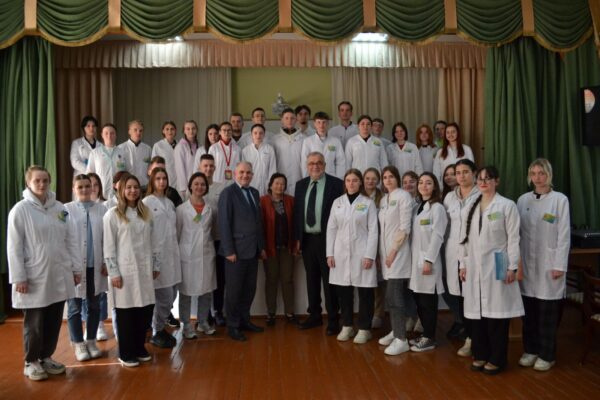 Встреча с почетным выпускником колледжа Михаилом Ханевичем