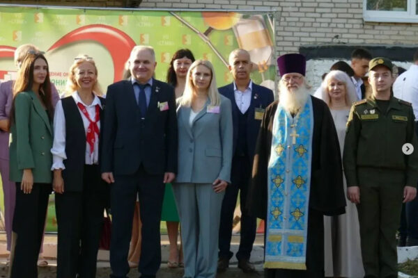 Торжественная линейка прошла в стенах Слонимкого государственного медицинского колледжа. Мы начинаем учебный год!